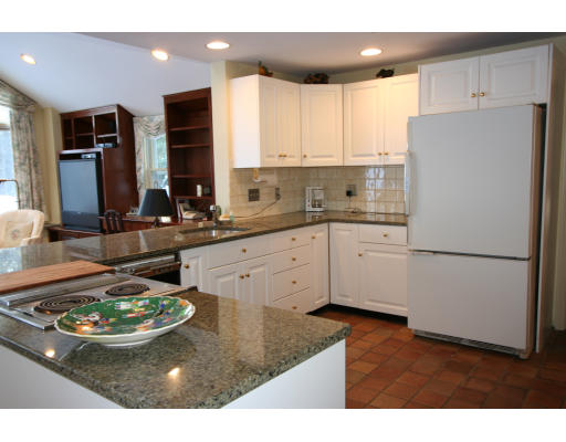 11 Wayland Hills Road Wayland, MA 01778 - Photo 6 of 9 Gallery Image 6