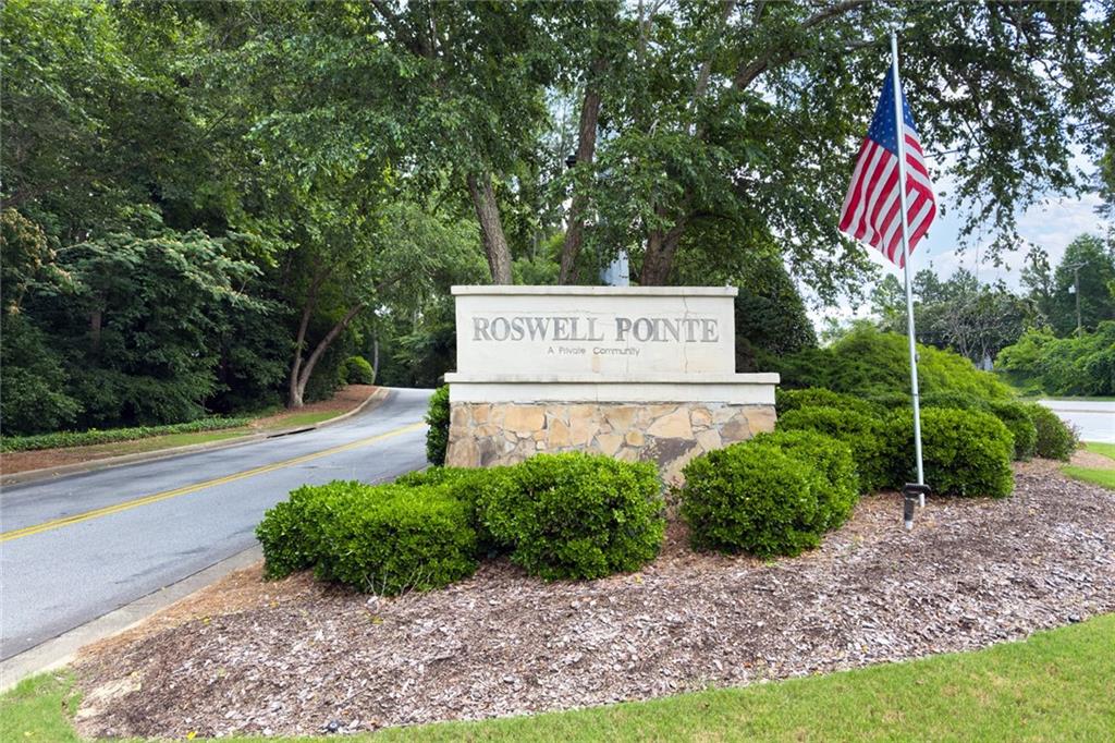 3210 Lake Pointe Circle Roswell, GA 30075 - Photo 25 of 26 a sign that is on the side of a road