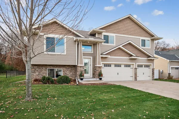 $375,000 | 19124 Johnson Street, Elk River, MN 55330