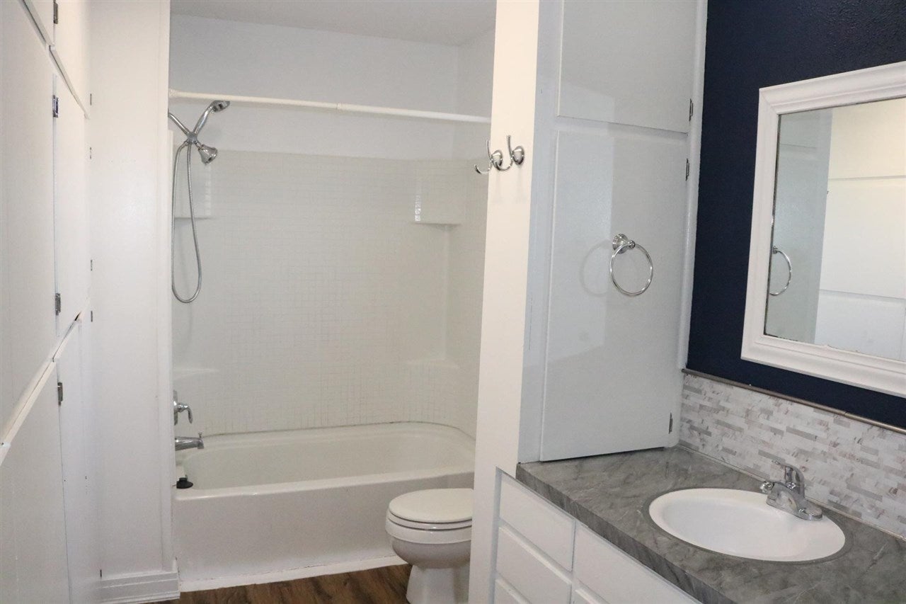 720 Old Marion Road Northeast Cedar Rapids, IA 52402 - Photo 11 of 25 Gallery Image 11