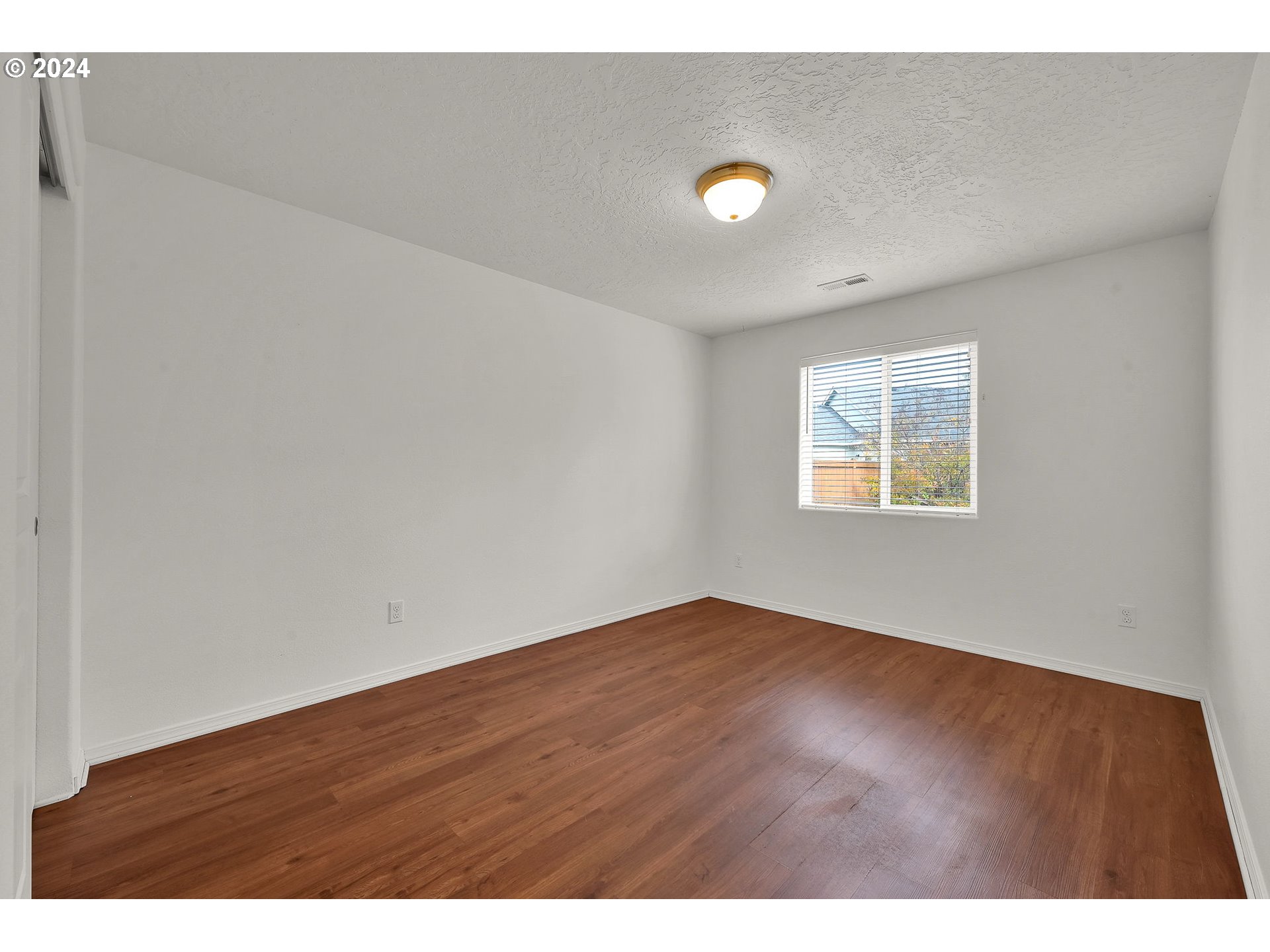 4824 Holly Street Springfield, OR 97478 - Photo 15 of 34 Gallery Image 15