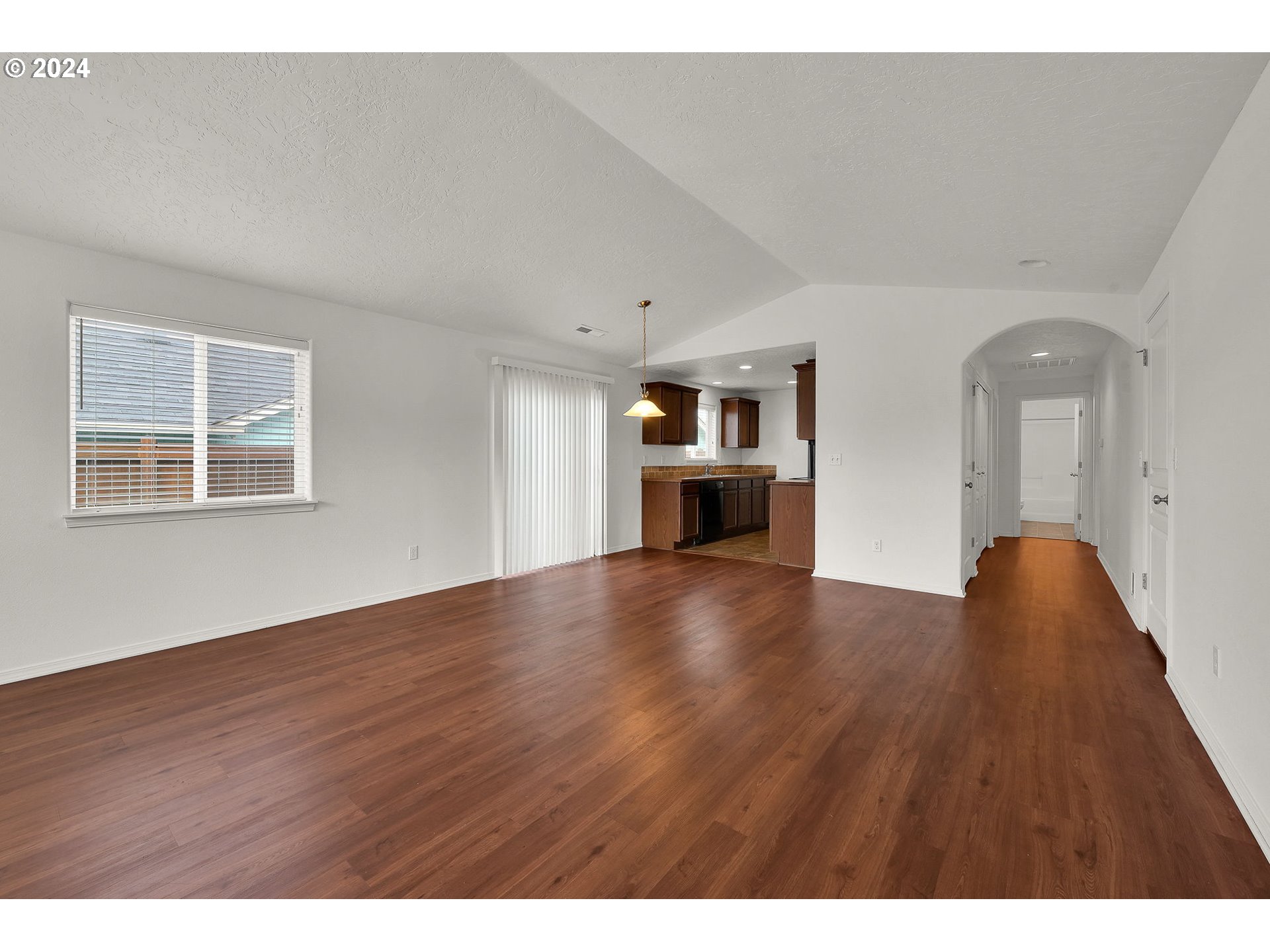 4824 Holly Street Springfield, OR 97478 - Photo 6 of 34 Gallery Image 6