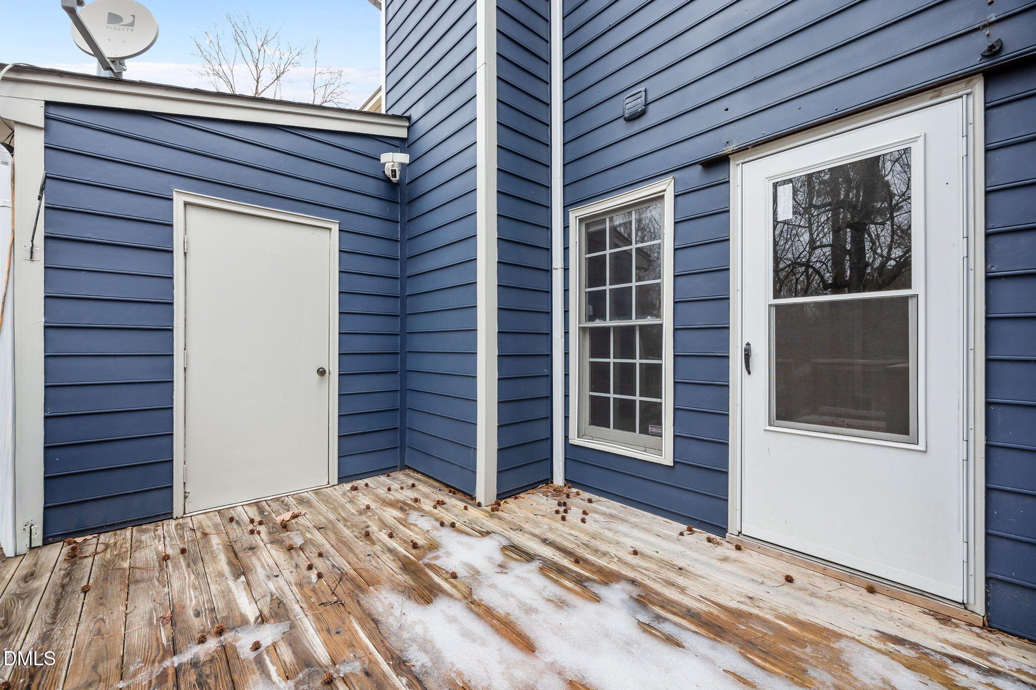 2813 Bedfordshire Court Raleigh, NC 27604 - Photo 34 of 46 a front view of a house