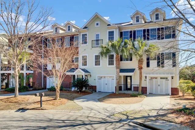 $455,715 | 124 Summers Creek Court, Unit 1093, Mount Pleasant, SC 29464