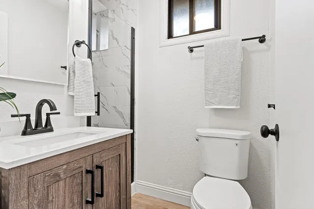 an empty room with a empty space