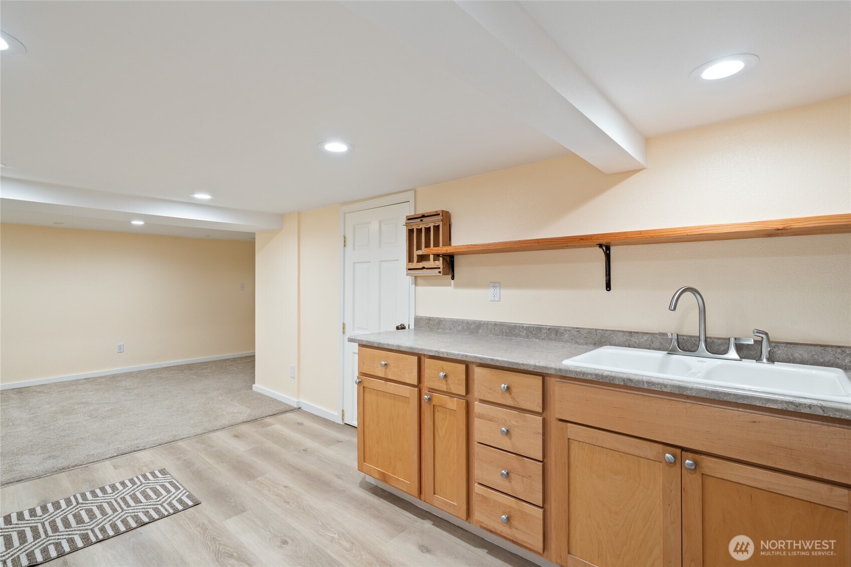 420 Renton Avenue South Renton, WA 98057 - Photo 32 of 40 a bathroom with a sink and a mirror