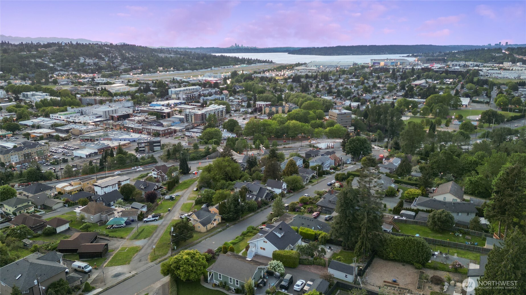 420 Renton Avenue South Renton, WA 98057 - Photo 37 of 40 an aerial view of a city with lots of residential buildings