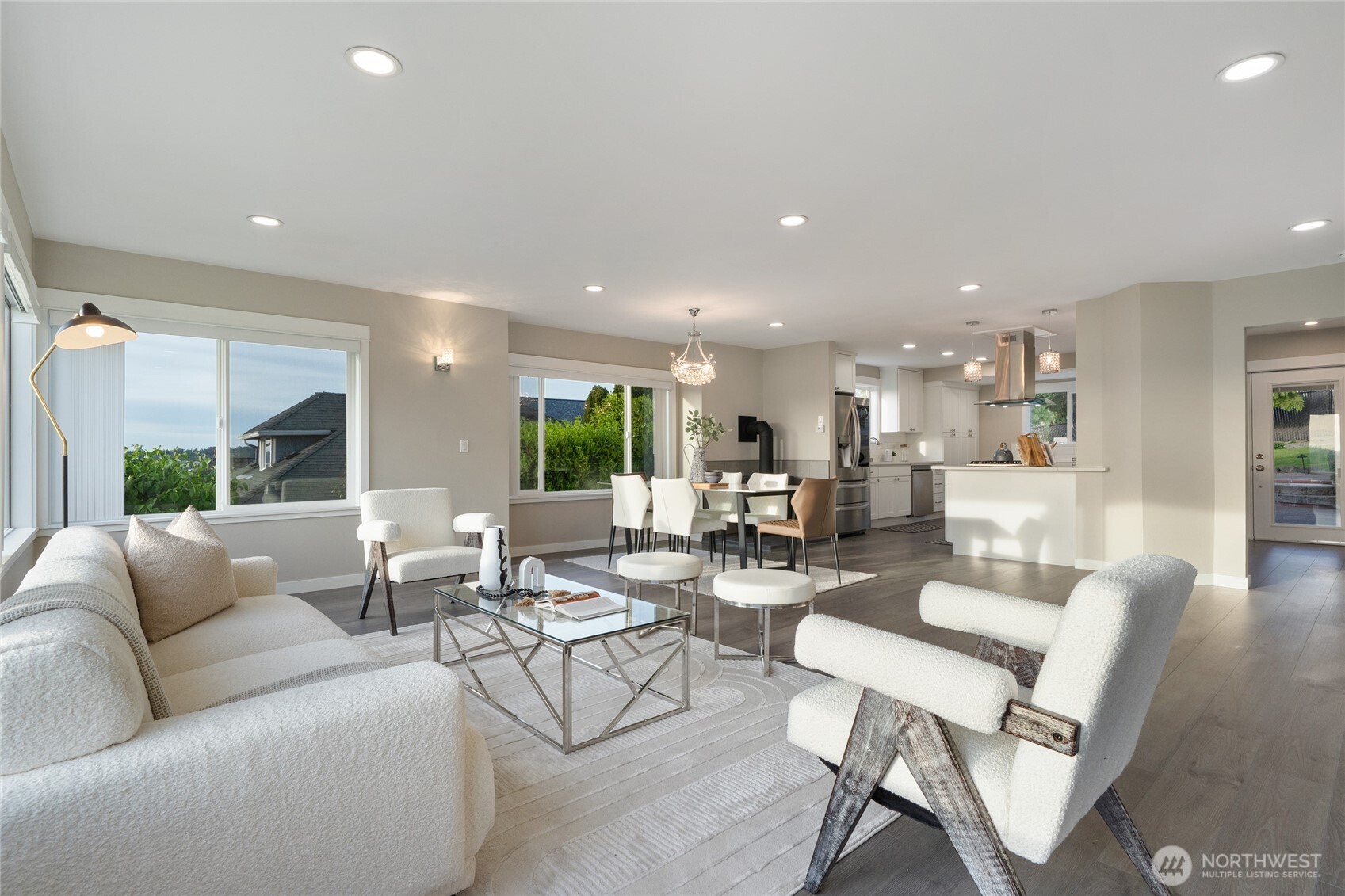 420 Renton Avenue South Renton, WA 98057 - Photo 10 of 40 a living room with fireplace furniture and a table
