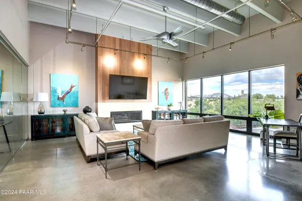 $1,249,000 | 325 West Gurley Street, Unit 302, Prescott, AZ 86301