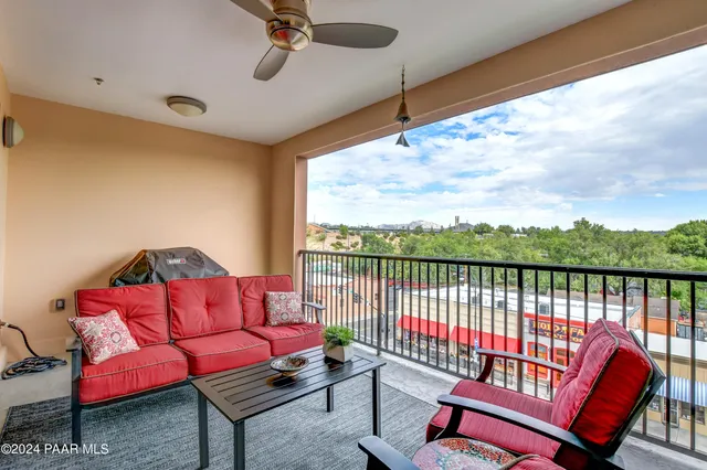 $1,349,000 | 325 West Gurley Street, Unit 302, Prescott, AZ 86301