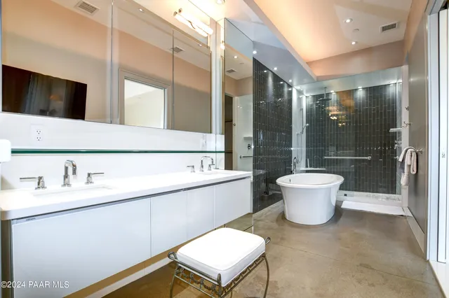 $1,349,000 | 325 West Gurley Street, Unit 302, Prescott, AZ 86301