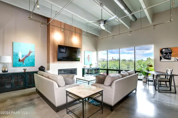 $1,249,000 | 325 West Gurley Street, Unit 302, Prescott, AZ 86301