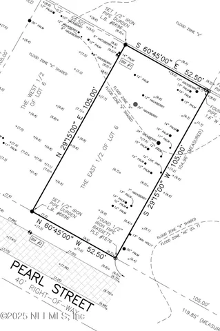 a picture of a black and white photo