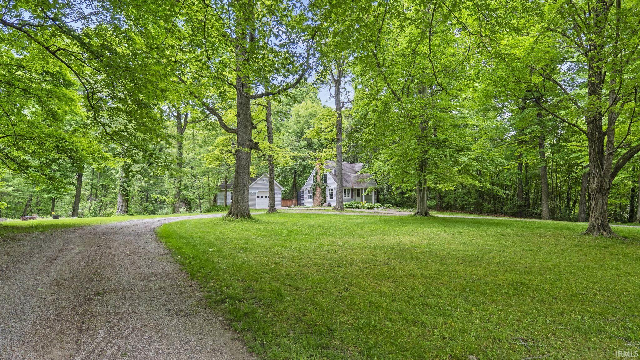 9114 Mayhew Road Fort Wayne, IN 46825 - Photo 1 of 36