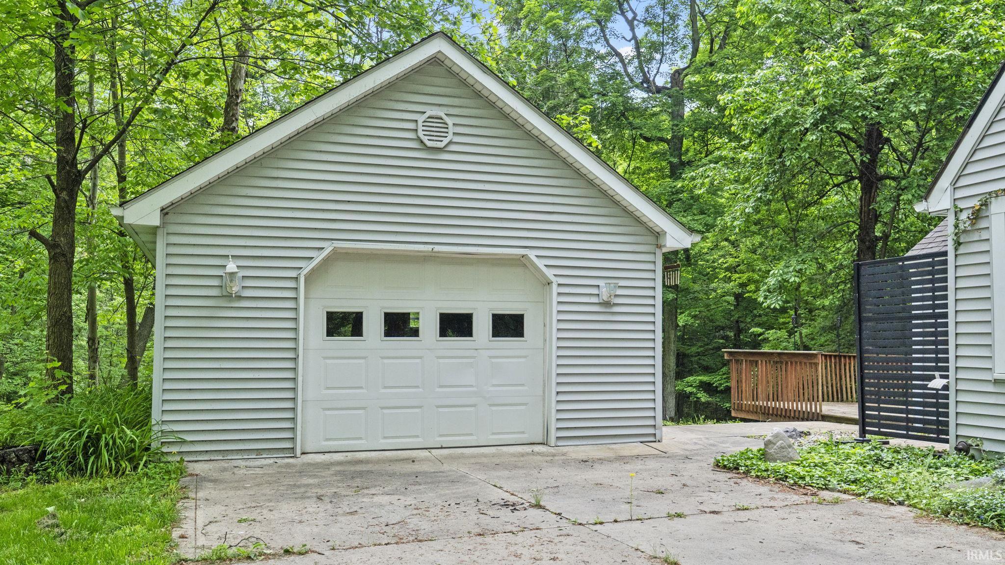 9114 Mayhew Road Fort Wayne, IN 46825 - Photo 26 of 36