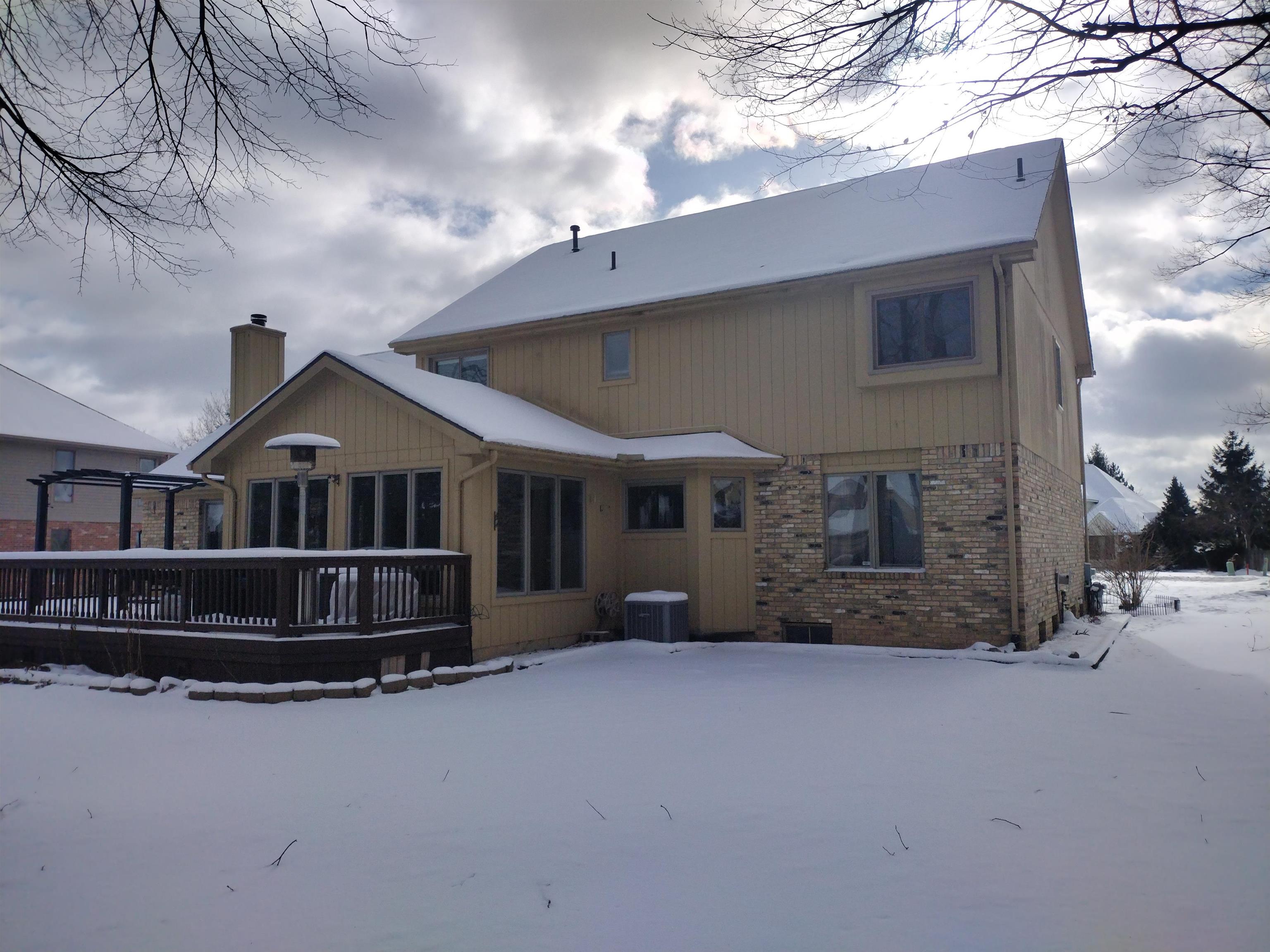 1400 Kings Pointe Road Grand Blanc, MI 48439 - Photo 4 of 54
