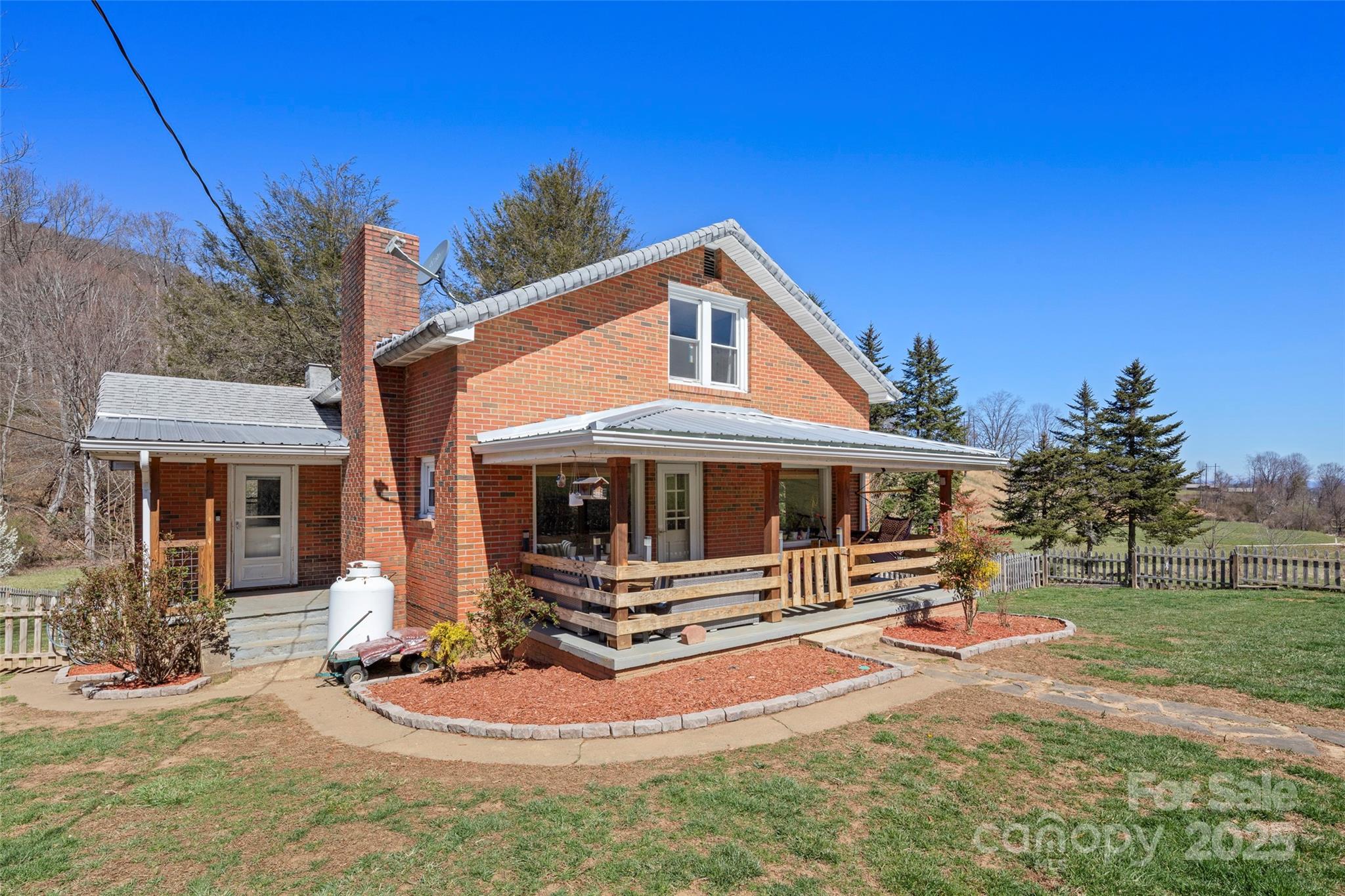 1383 Newfound Road Leicester, NC 28748 - Photo 1 of 39 Gallery Image 1