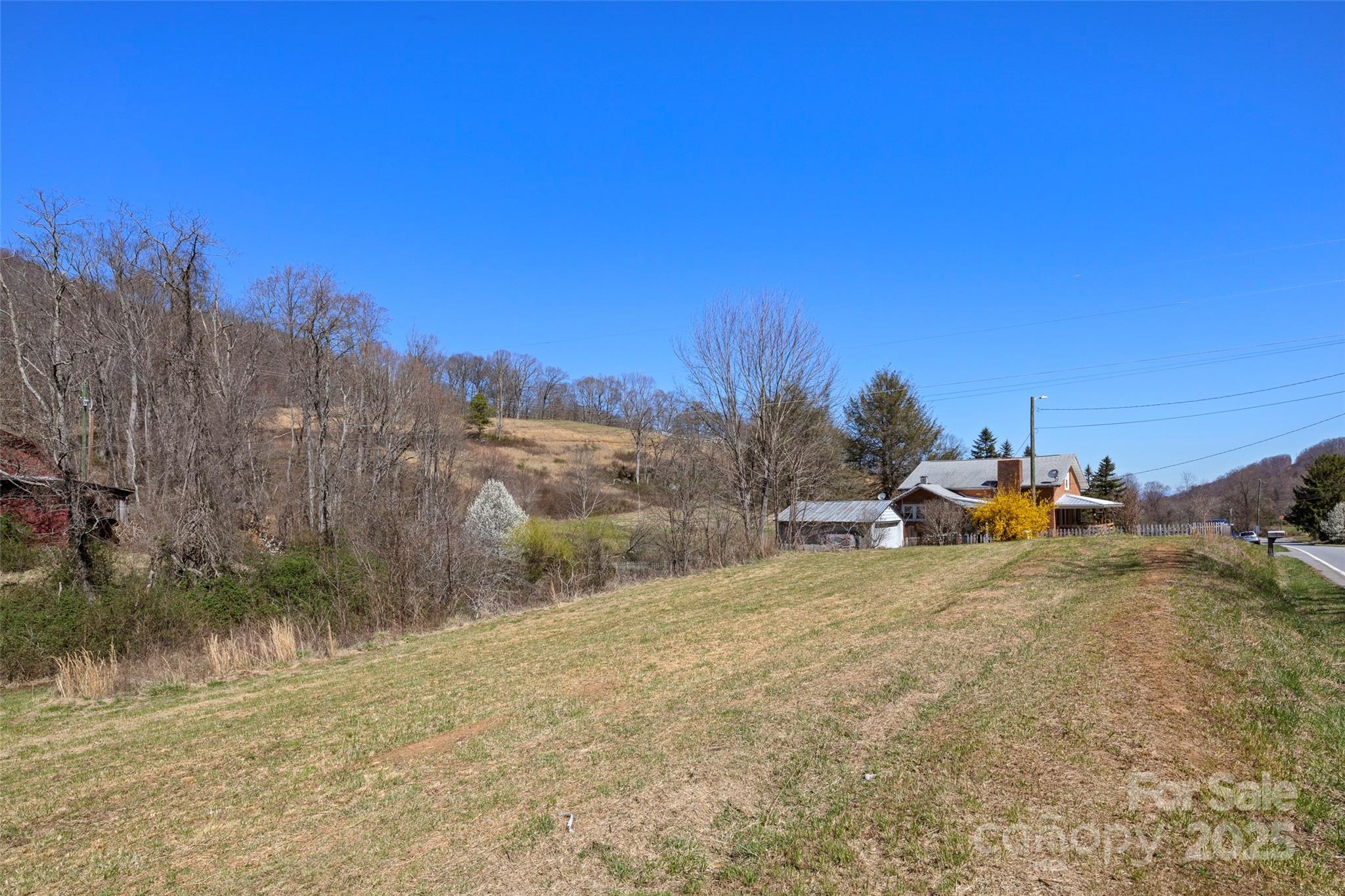 1383 Newfound Road Leicester, NC 28748 - Photo 25 of 39 Gallery Image 25
