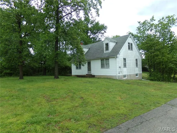 $425,000 | 200 Old State Road, Ellisville, MO 63021