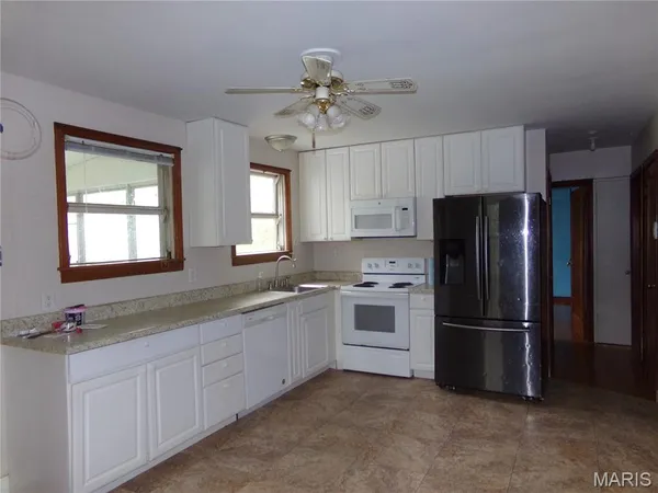$425,000 | 200 Old State Road, Ellisville, MO 63021