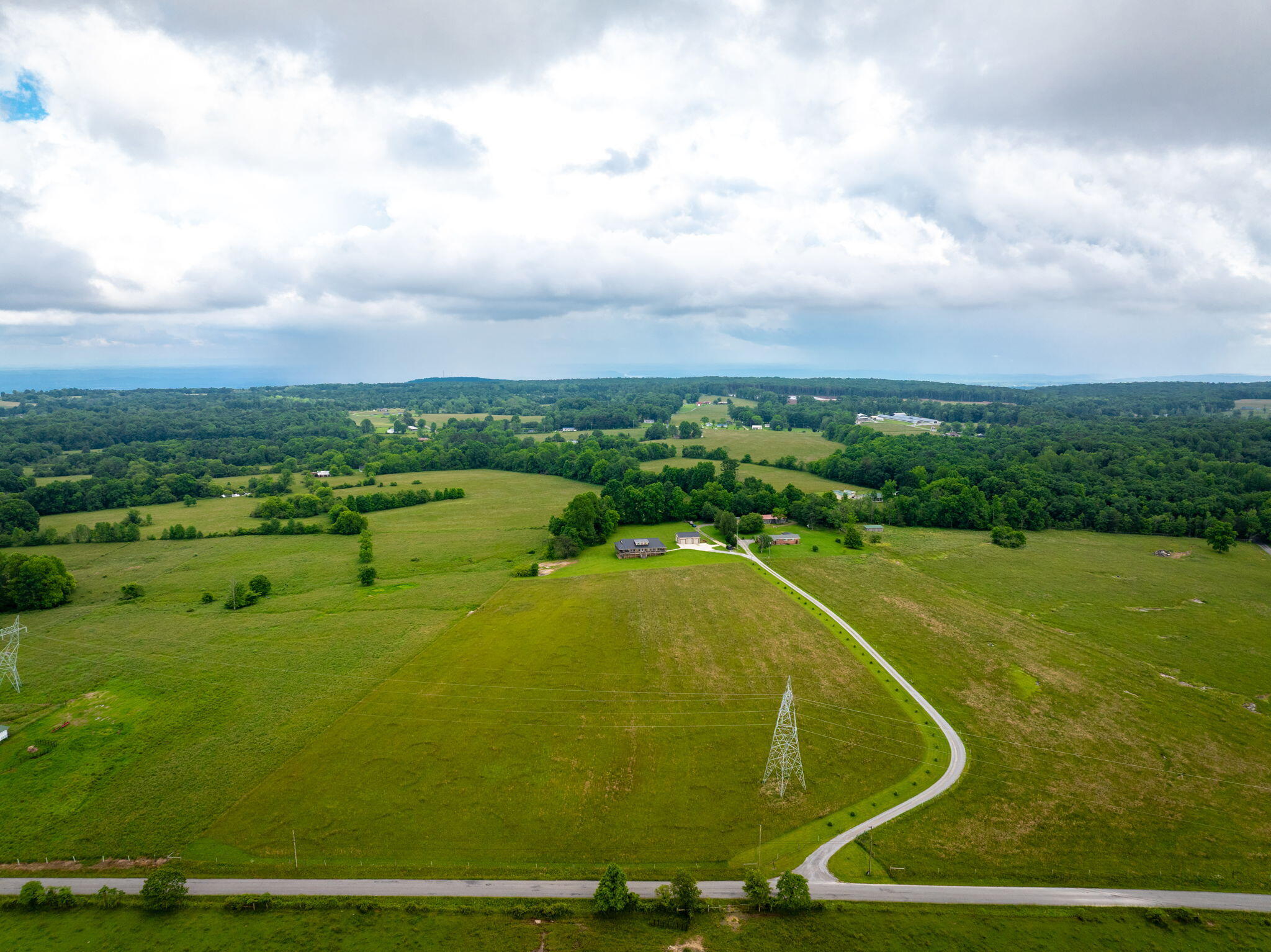 265 Peace View Lane Dayton, TN 37321 - Photo 7 of 56 7-web-or-mls-DJI_20250528150034_0443_D-6