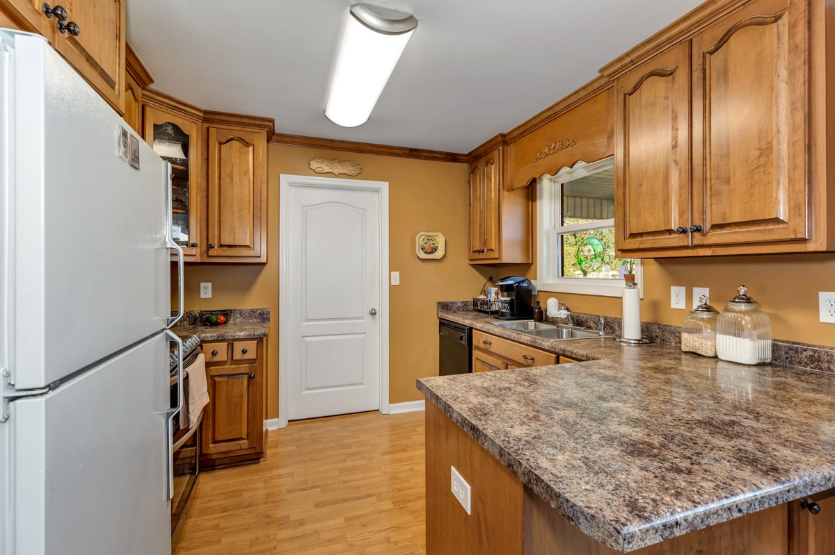 22055 Austin Whitt Road Ardmore, TN 38449 - Photo 7 of 23 Gallery Image 7