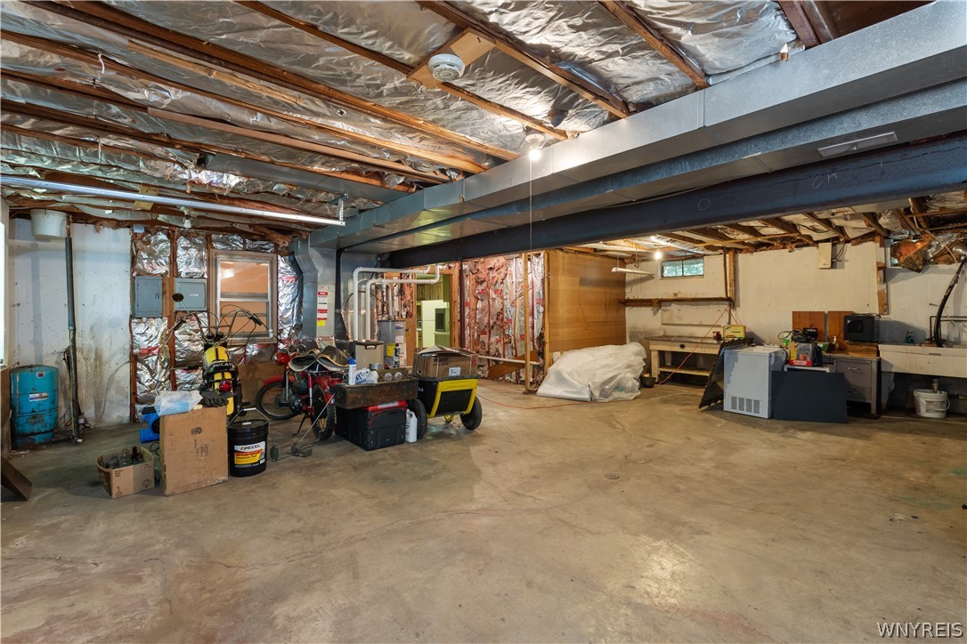 3367 Dunham Road Orangeville, NY 14569 - Photo 48 of 50 Under house garage
