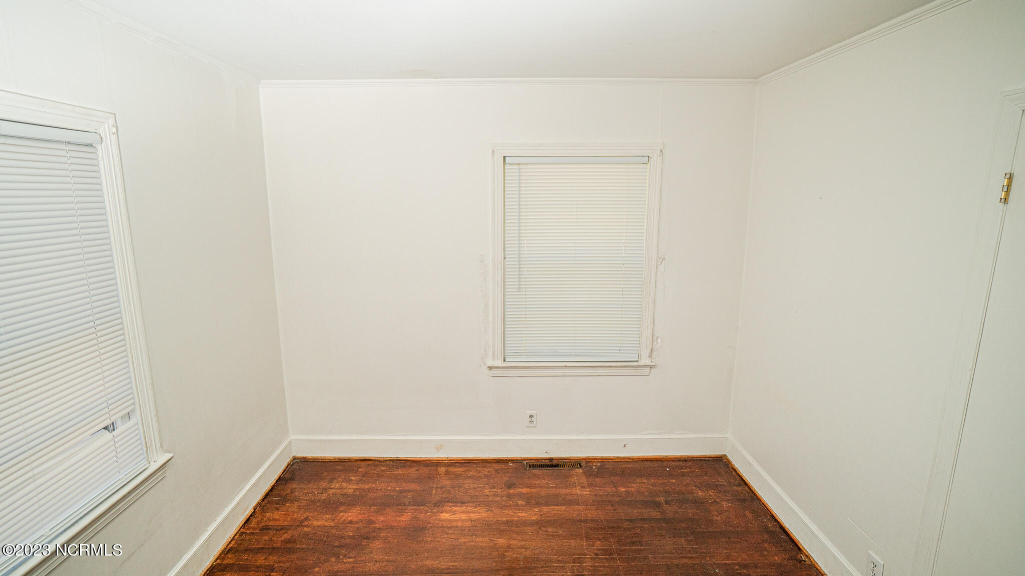 1105 Sycamore Road Kinston, NC 28501 - Photo 17 of 26 Interior (13)