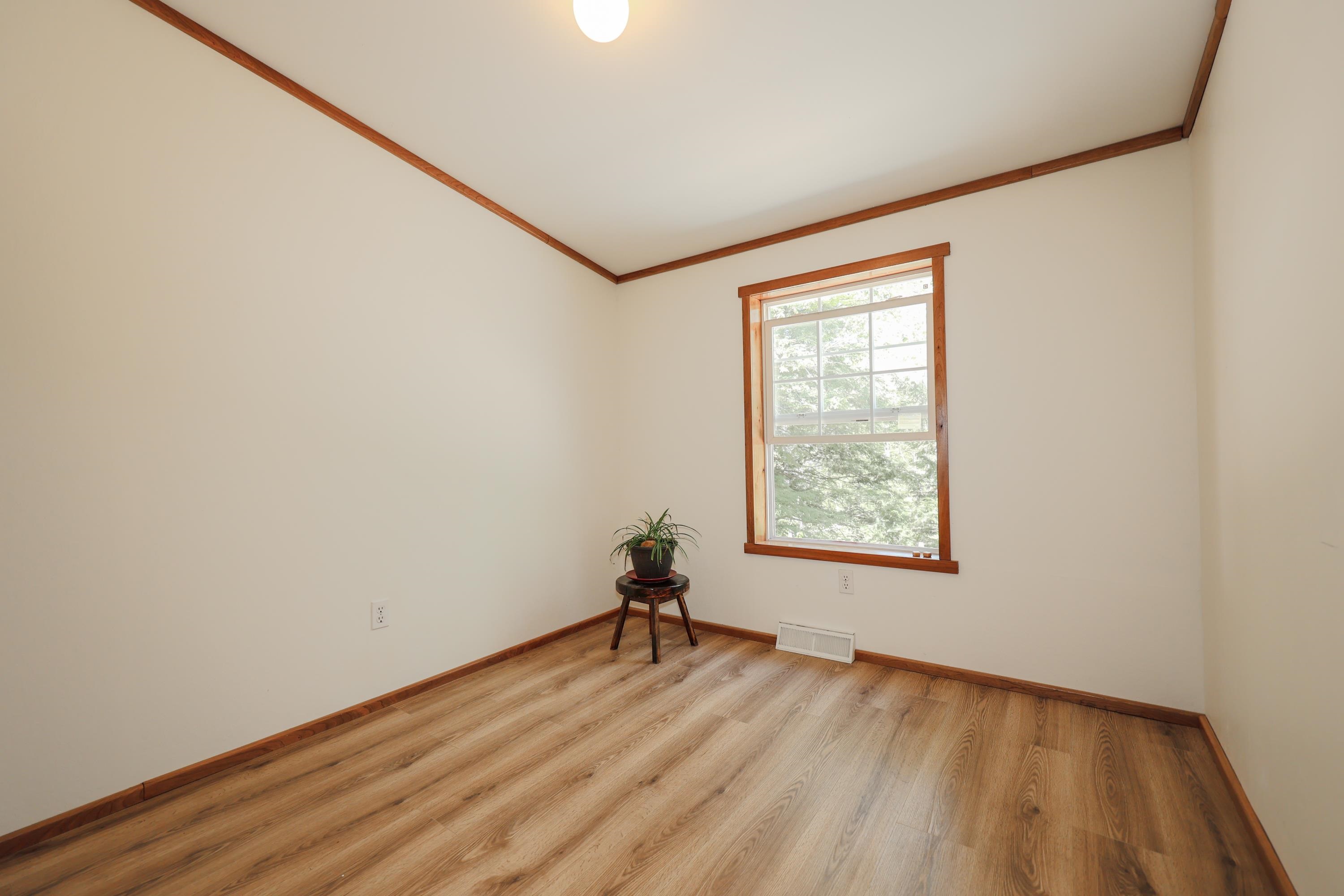 430 Beard Road Hillsborough, NH 03244 - Photo 17 of 34