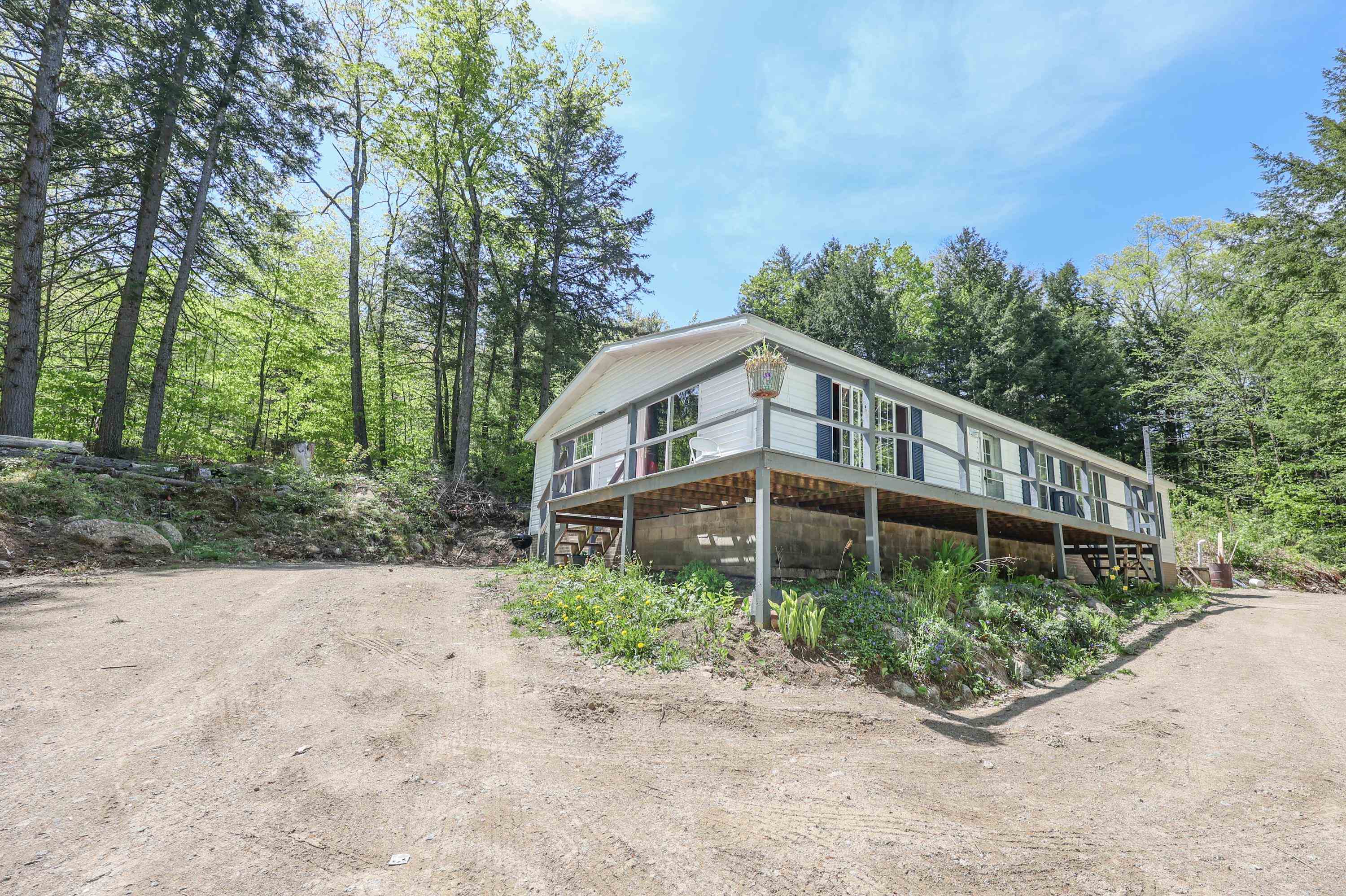 430 Beard Road Hillsborough, NH 03244 - Photo 2 of 34