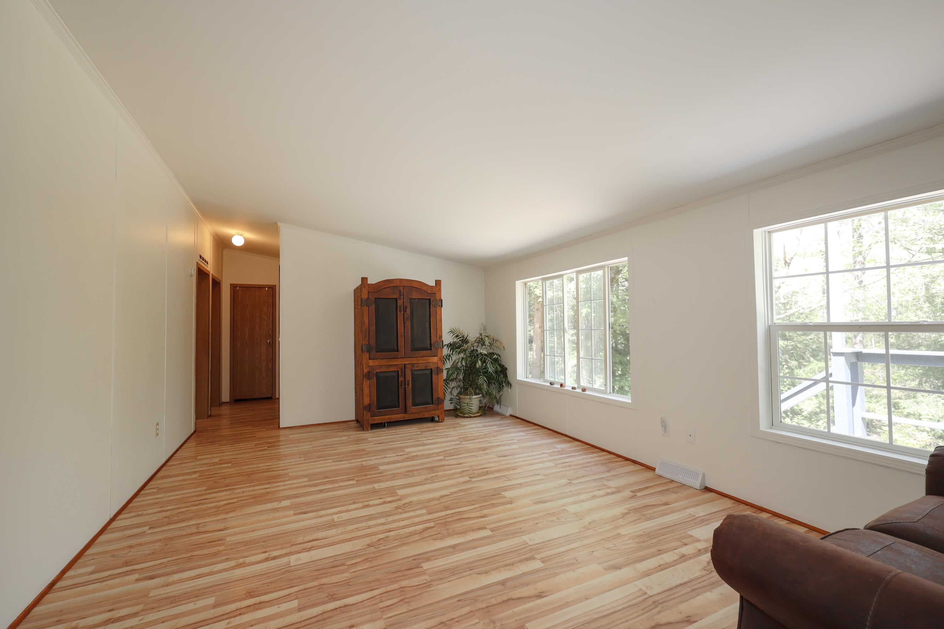 430 Beard Road Hillsborough, NH 03244 - Photo 10 of 34