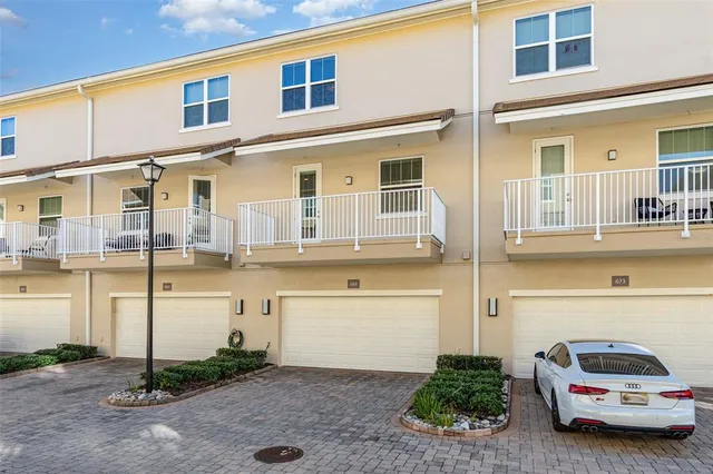 a car parked in front of a building