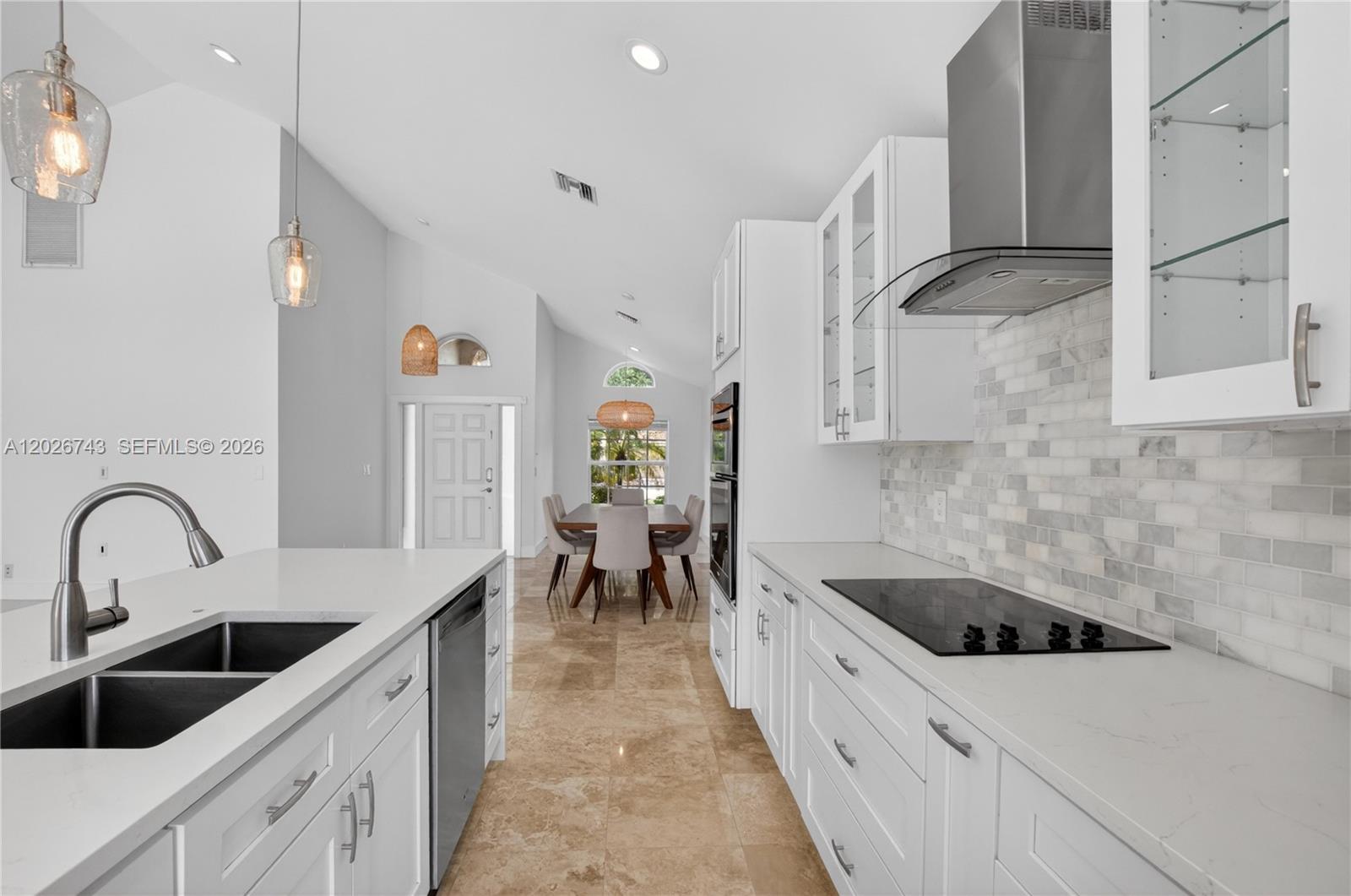 9646 Vía Emilie Boca Raton, FL 33428 - Photo 14 of 58