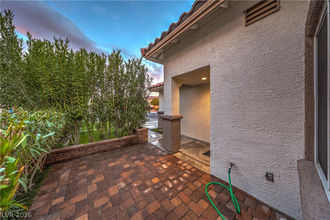 8233 West Rochelle Avenue Las Vegas, NV 89147 - Photo 20 of 49