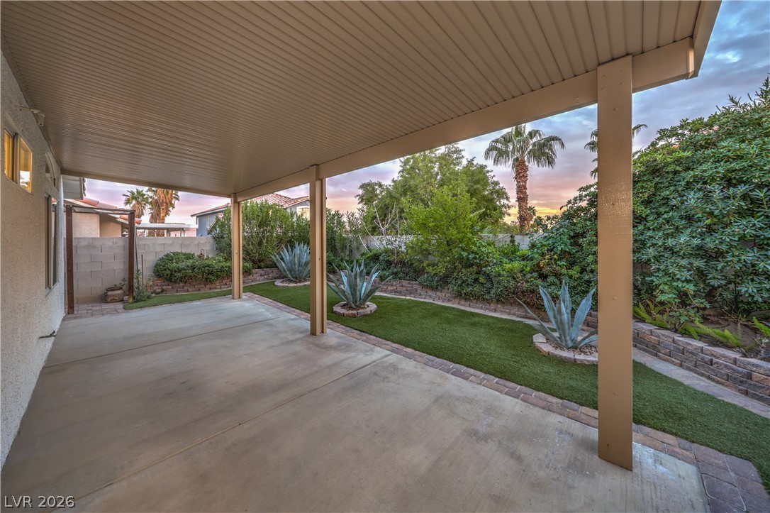 8233 West Rochelle Avenue Las Vegas, NV 89147 - Photo 21 of 49