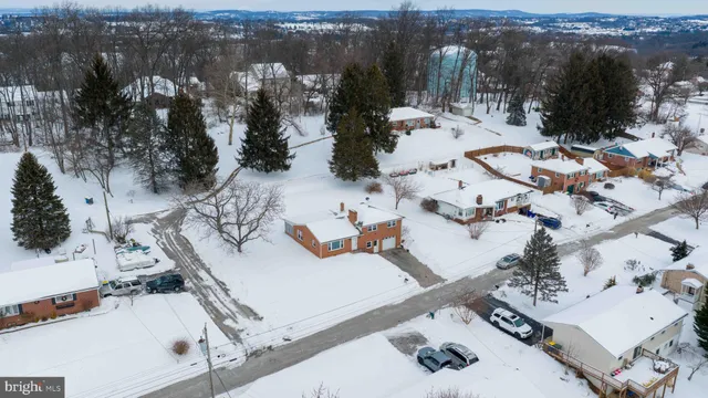 $339,900 | 29 Merrin Road, York, PA 17402