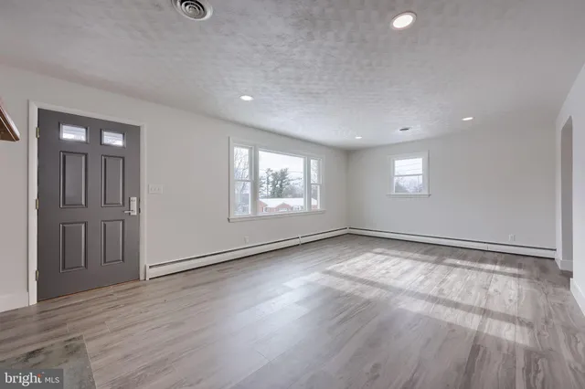 $339,900 | 29 Merrin Road, York, PA 17402