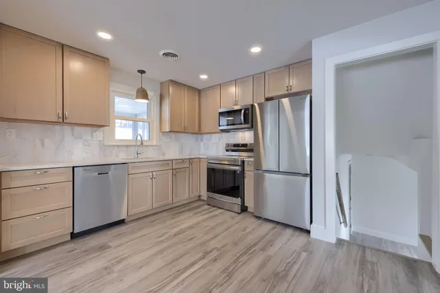 $339,900 | 29 Merrin Road, York, PA 17402