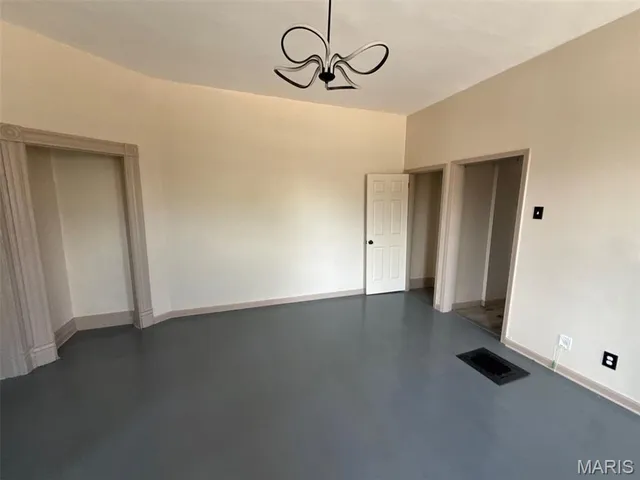 $229,000 | 2901 Magnolia Avenue, St. Louis, MO 63118