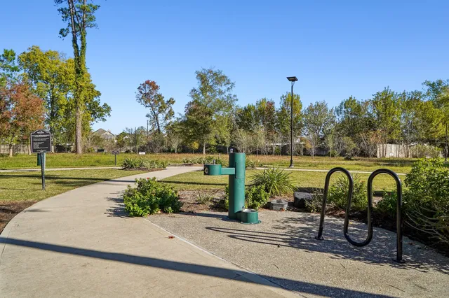 $344,000 | 515 Rosewood Drive, Shenandoah, TX 77381