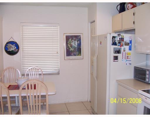 8954 Meadowlark Way, Unit D Boca Raton, FL 33496 - Photo 5 of 9 Additional Photo