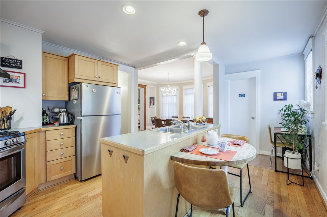 1035 Park Avenue Rochester, NY 14610 - Photo 14 of 33