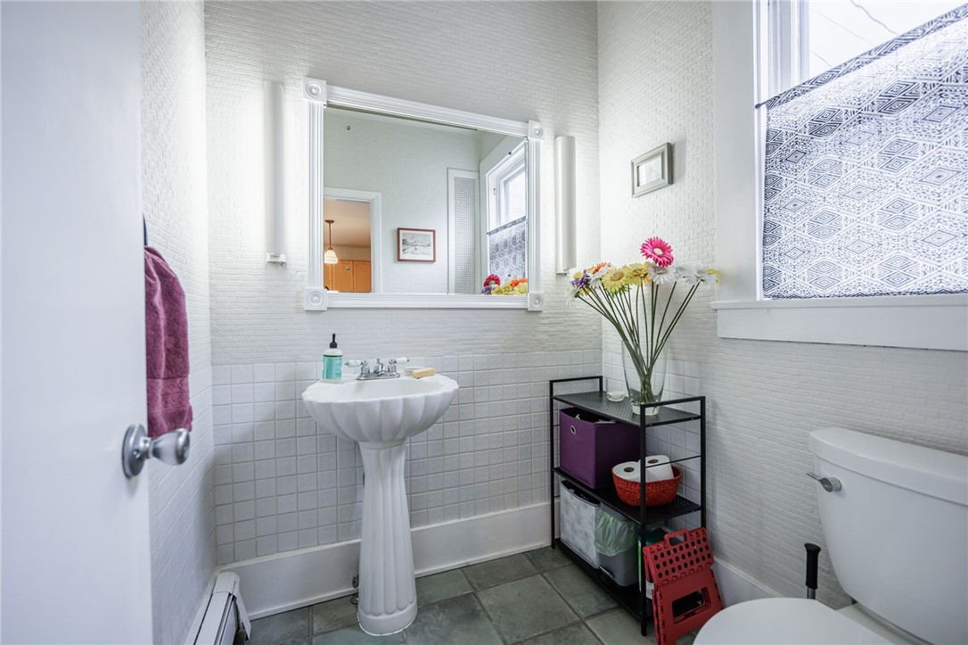 1035 Park Avenue Rochester, NY 14610 - Photo 15 of 33