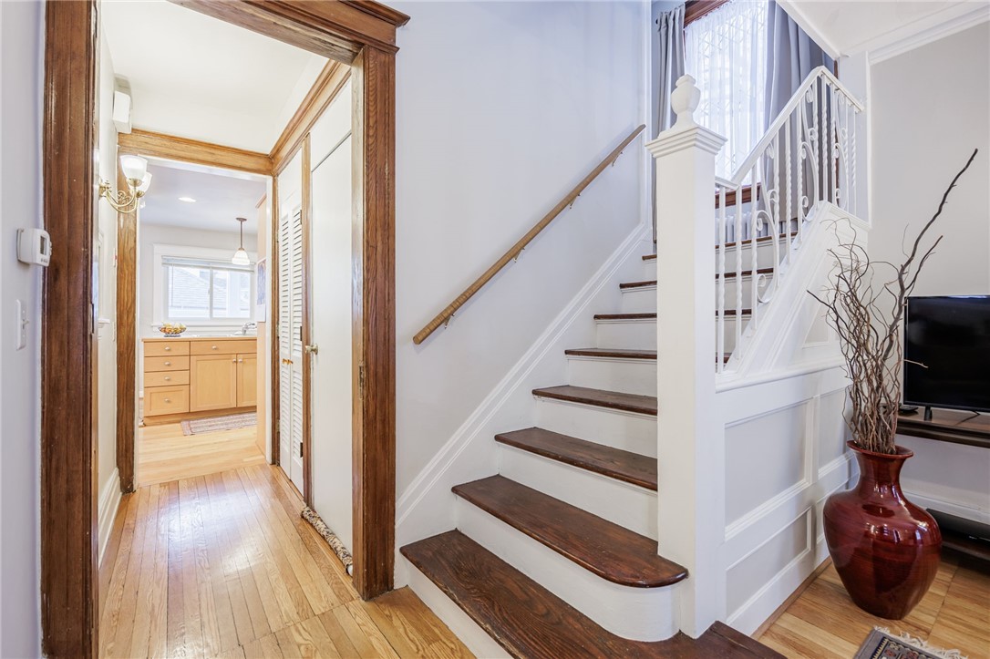 1035 Park Avenue Rochester, NY 14610 - Photo 16 of 33