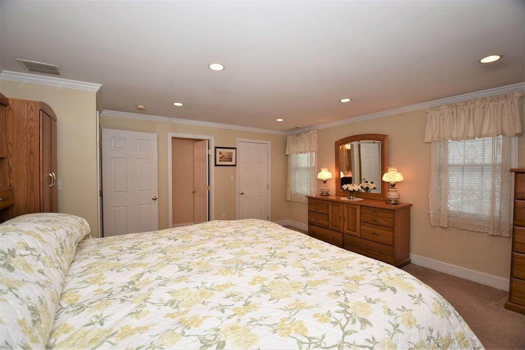 91 Stone Road Waltham, MA 02453 - Photo 14 of 23 Gallery Image 14