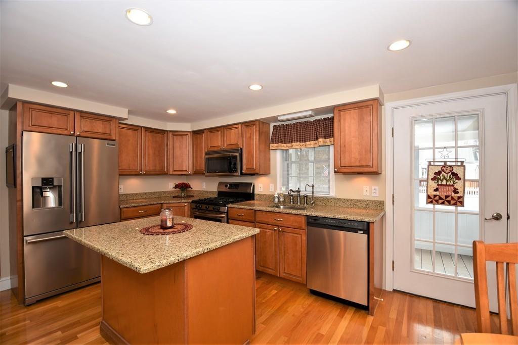 91 Stone Road Waltham, MA 02453 - Photo 2 of 23 Gallery Image 2