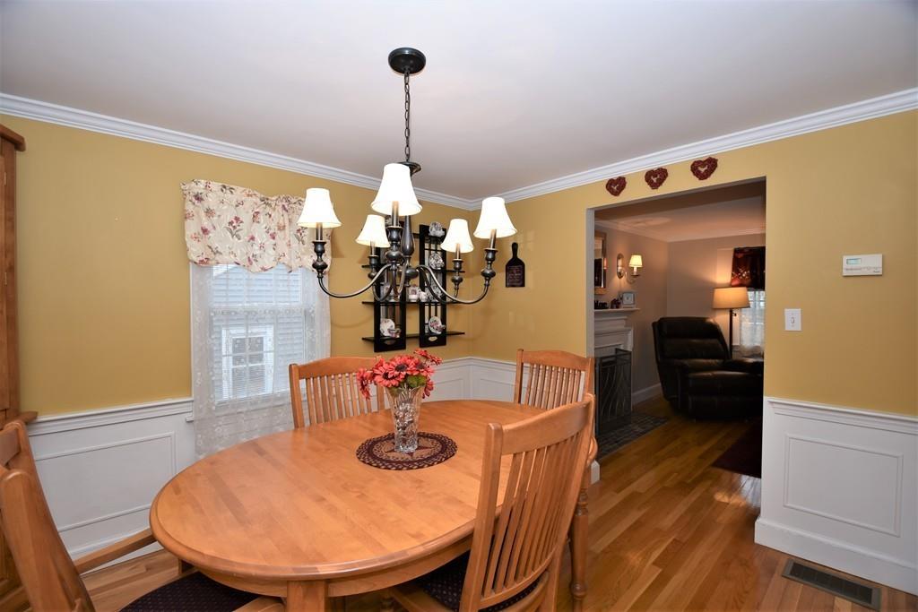91 Stone Road Waltham, MA 02453 - Photo 6 of 23 Gallery Image 6