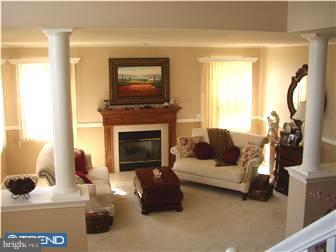 41 Rockingham Drive Marlton, NJ 08053 - Photo 2 of 12 Living Room