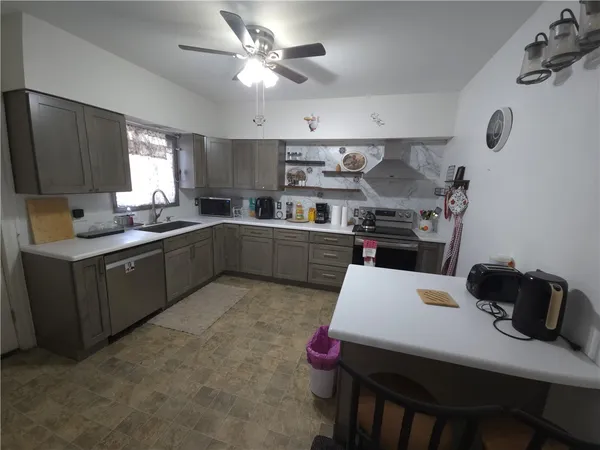 $2,500 | 30 Flanders Street, Rochester, NY 14619