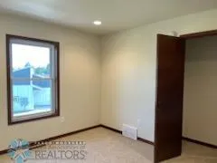 $583,690 | 1204 Lincoln Street, Lisbon, ND 58054